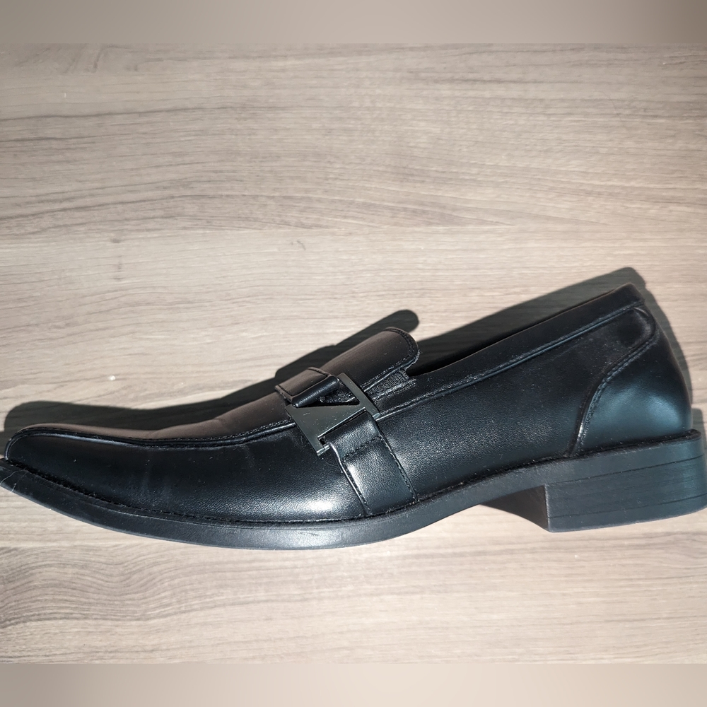 Perry Ellis - Picture 2 of 5